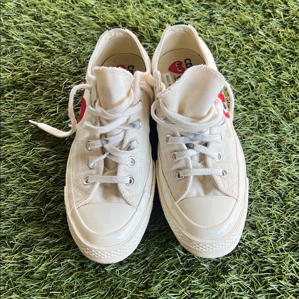 Comme des Garcons PLAY White Athletic Shoes with Red Heart